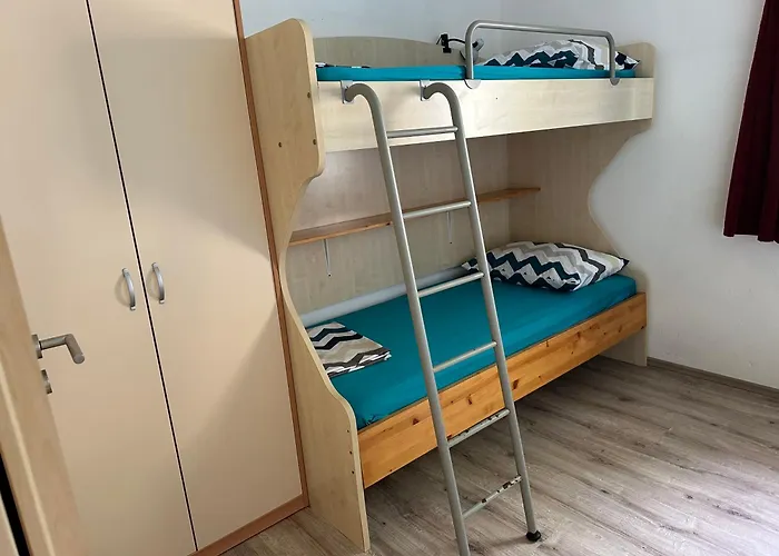 شقة For 6 Persons Direct Seaside, Ground Floor *
