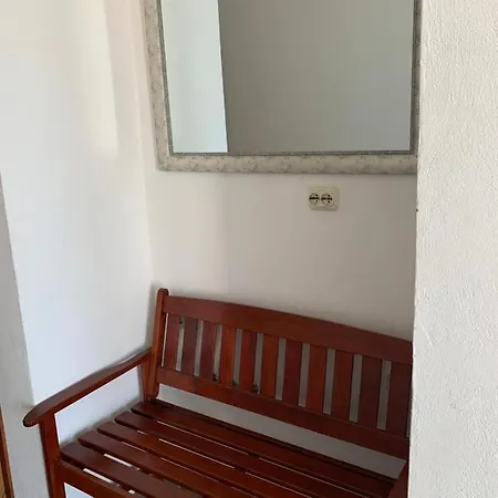 M, For 6 Persons Direct Seaside, Ground Floor 公寓 Ljubač